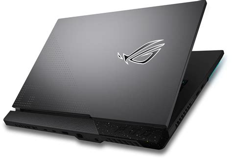 ROG Strix G17 (2022) .